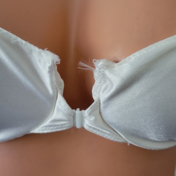 Christian dior vintage bra. - Picture 5 of 10